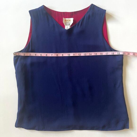 Reversible navy blue/red 100% silk cami with a V-neckline - Picture 7 of 8